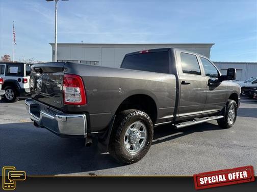 2024 RAM 2500 Tradesman Crew Cab 4x4 6'4' Box