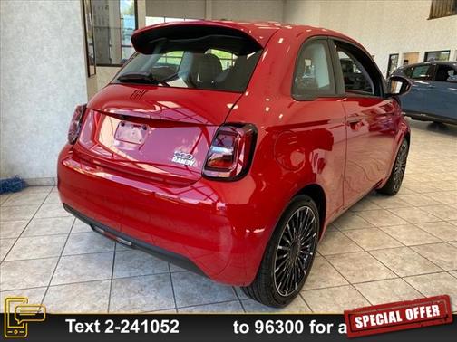 2024 FIAT 500e Base