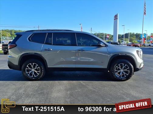 2024 GMC Acadia AWD AT4