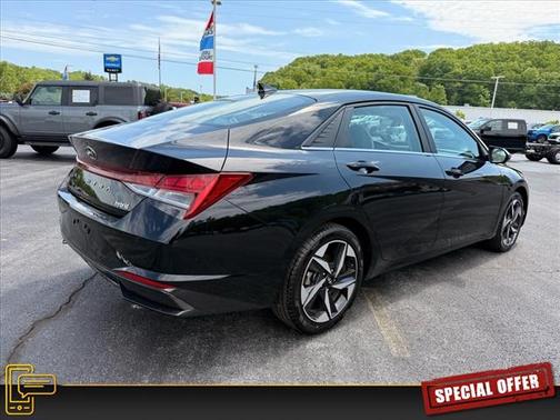 2023 Hyundai ELANTRA Limited