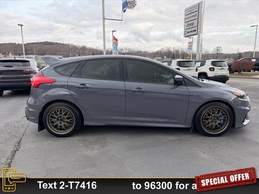 2017 Ford Focus RS Base