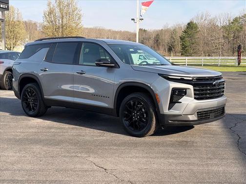 Sterling Gray Metallic 2026 Chevrolet Traverse LT
