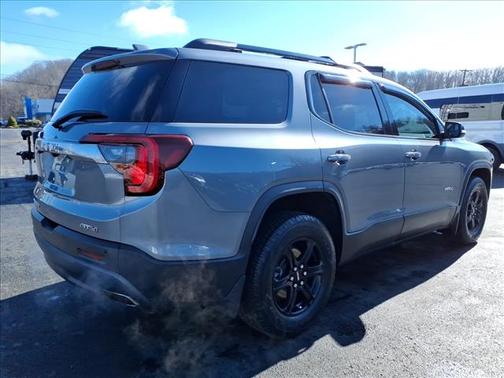 2020 GMC Acadia AWD AT4