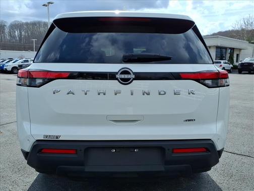 2025 Nissan Pathfinder SV 4WD