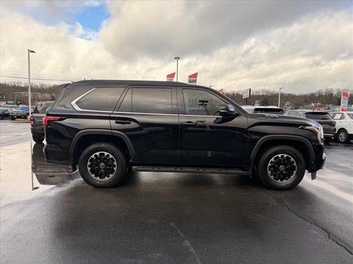 2023 Toyota Sequoia SR5