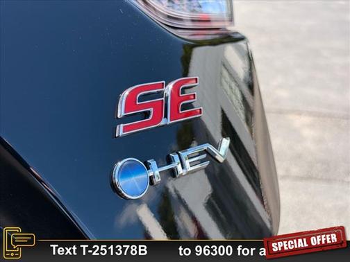 2025 Toyota Corolla Hybrid SE