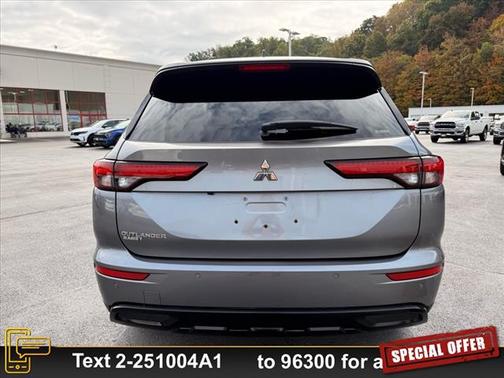 2022 Mitsubishi Outlander Black Edition