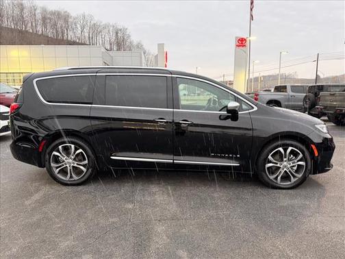 2024 Chrysler Pacifica L