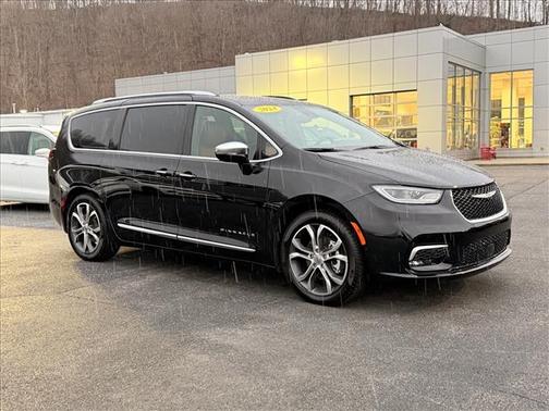 2024 Chrysler Pacifica L