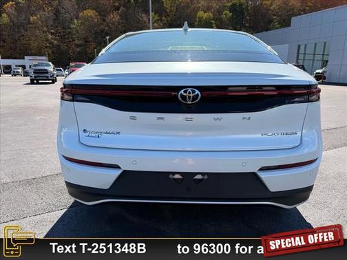 2024 Toyota Crown Platinum