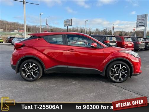 2022 Toyota C-HR XLE