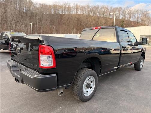 2023 RAM 2500 Tradesman Crew Cab 4x4 8' Box