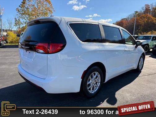 2026 Chrysler Voyager LX