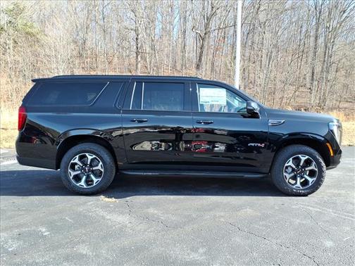 2026 GMC Yukon XL 4WD AT4
