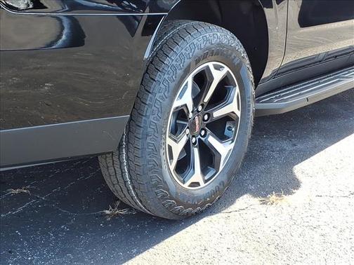 2026 GMC Yukon XL 4WD AT4