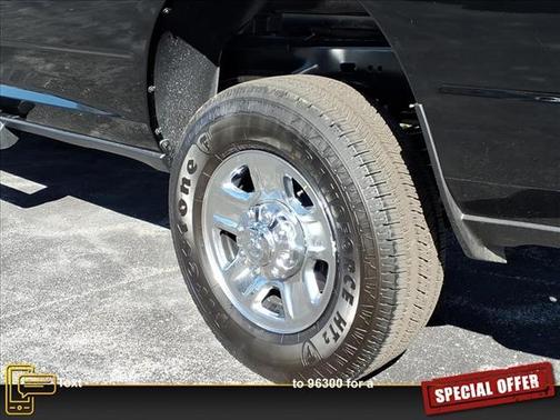 Diamond Black Crystal Pearlcoat 2026 RAM 2500 Tradesman Regular Cab 4x4 8' Box