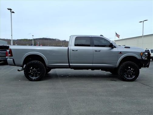 2021 RAM 3500 Limited Crew Cab 4x4 8' Box
