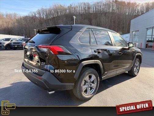 2025 Toyota RAV4 Hybrid XLE