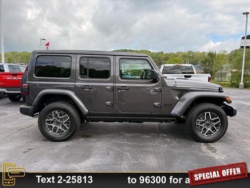 2025 Jeep Wrangler 4-Door Sahara 4x4