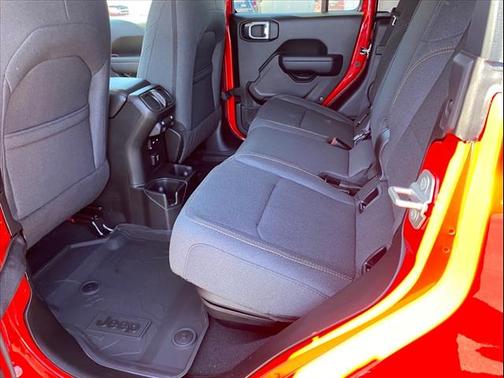 2024 Jeep Gladiator Sport