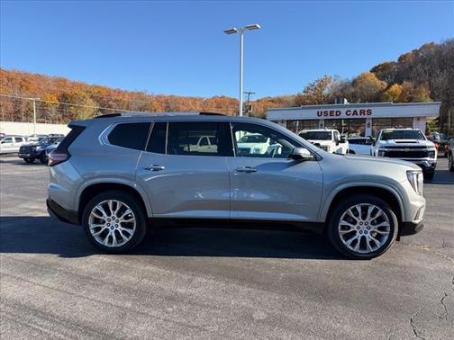2025 GMC Acadia Denali