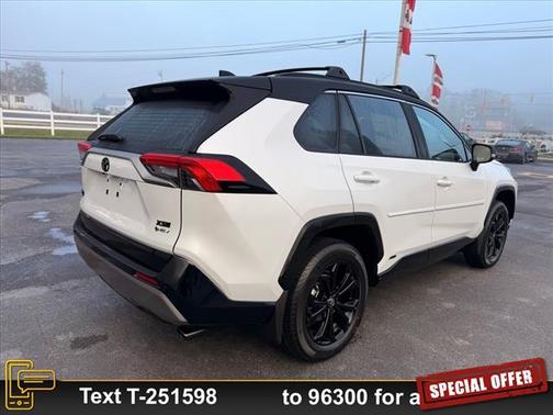 2025 Toyota RAV4 Hybrid SE