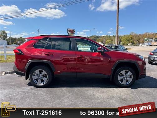 2025 Toyota RAV4 Hybrid XLE