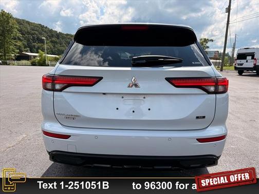 2024 Mitsubishi Outlander SE Black Edition S-AWC