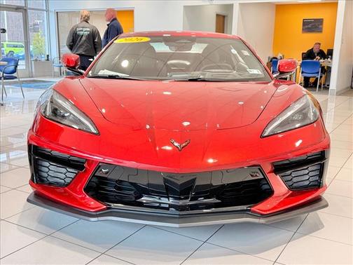 2026 Chevrolet Corvette Stingray w/2LT