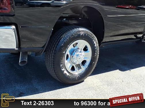 2026 RAM 2500 Tradesman Crew Cab 4x4 8' Box