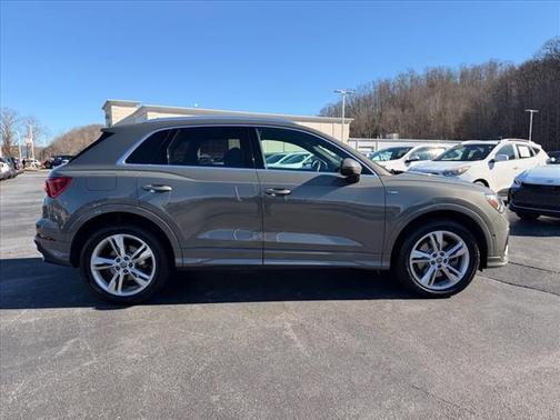 2019 Audi Q3 2.0T S line Prestige