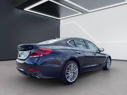 2020 Genesis G70 2.0T RWD
