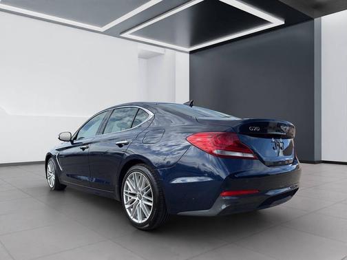 2020 Genesis G70 2.0T RWD