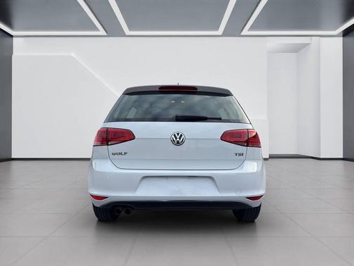 2016 Volkswagen Golf TSI S 4-Door