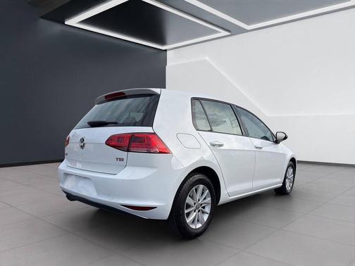 2016 Volkswagen Golf TSI S 4-Door