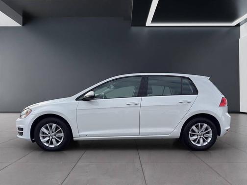 2016 Volkswagen Golf TSI S 4-Door