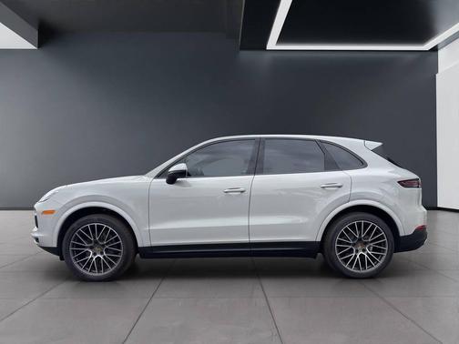 Chalk 2020 Porsche Cayenne Cayenne
