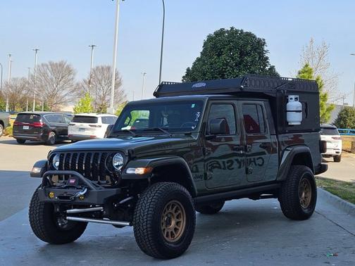 Sarge Green Clearcoat 2023 Jeep Gladiator Willys