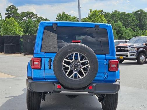 2025 Jeep Wrangler Sahara