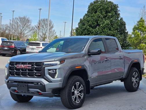 Sterling Metallic 2024 GMC Canyon 4WD AT4