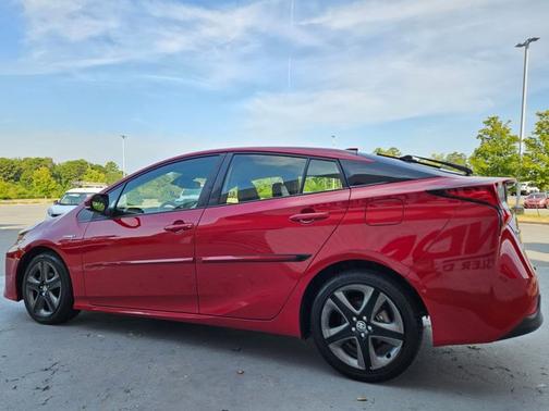 2022 Toyota Prius XLE