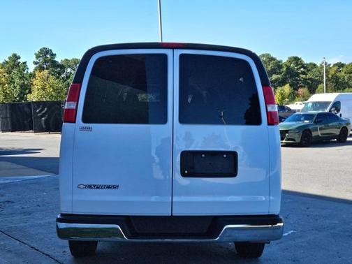 2023 Chevrolet Express 3500 LS
