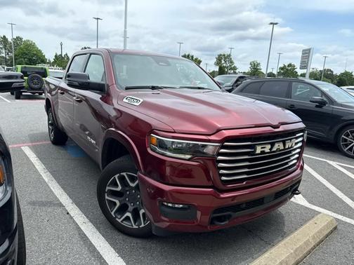 Delmonico Red Pearlcoat 2025 RAM 1500 Laramie