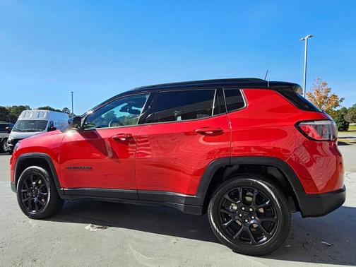 2023 Jeep Compass Altitude