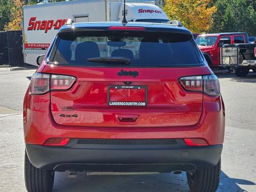 2023 Jeep Compass Altitude