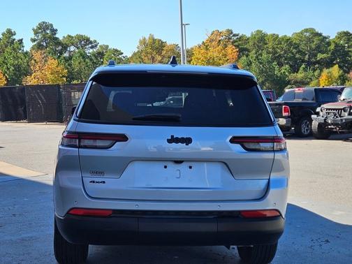 2024 Jeep Grand Cherokee L Altitude