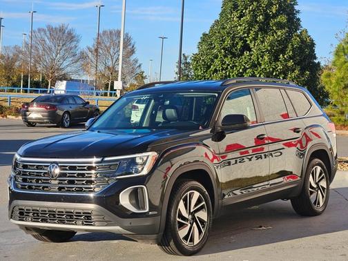 2024 Volkswagen Atlas 2.0T SE w/Technology