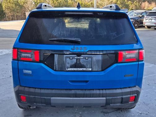 2026 Jeep Cherokee Overland