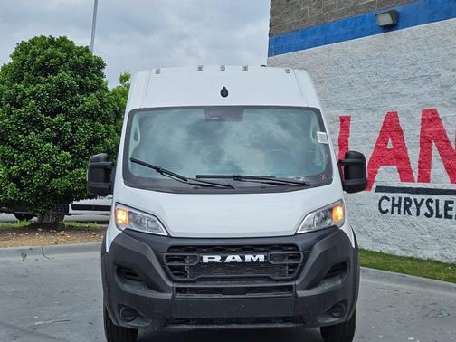 Bright White Clearcoat 2026 RAM ProMaster 2500 High Roof