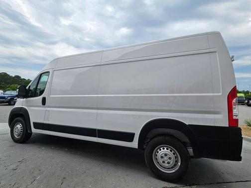 Bright White Clearcoat 2026 RAM ProMaster 2500 High Roof